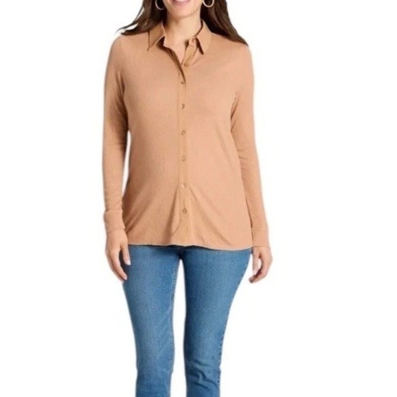 Isabel Maternity by Ingrid & Isabel Tops - NWT Isabel by Ingrid + Isabel Ribbed Henley Maternity Tan Top‎ M